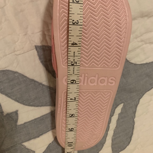 Adidas Pink and White Adilette Slides - Size 7 - EUC - Picture 9 of 10